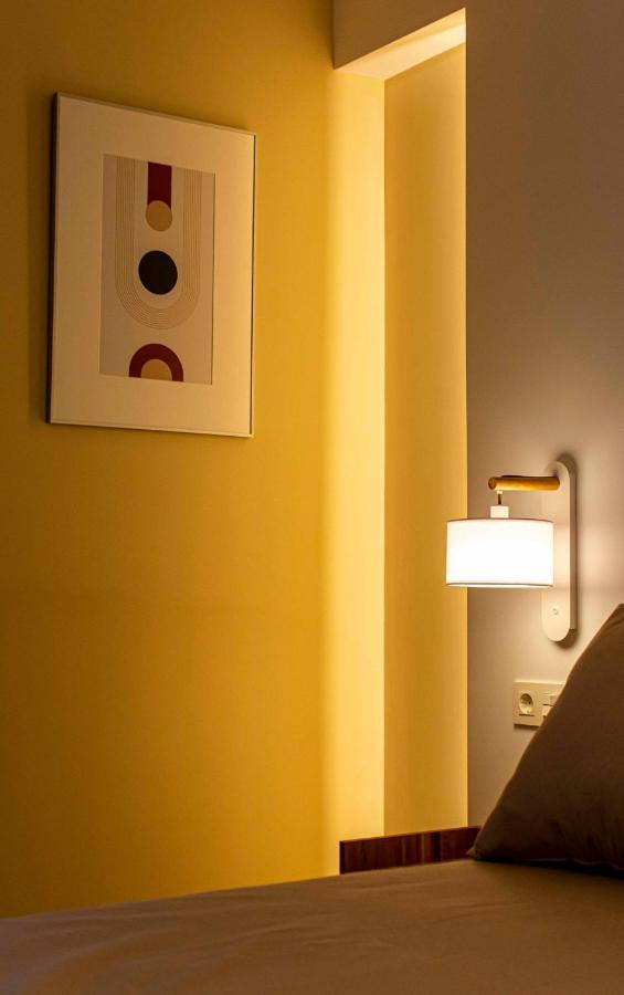 Apartamentos 1 Abril Malaga Ngoại thất bức ảnh