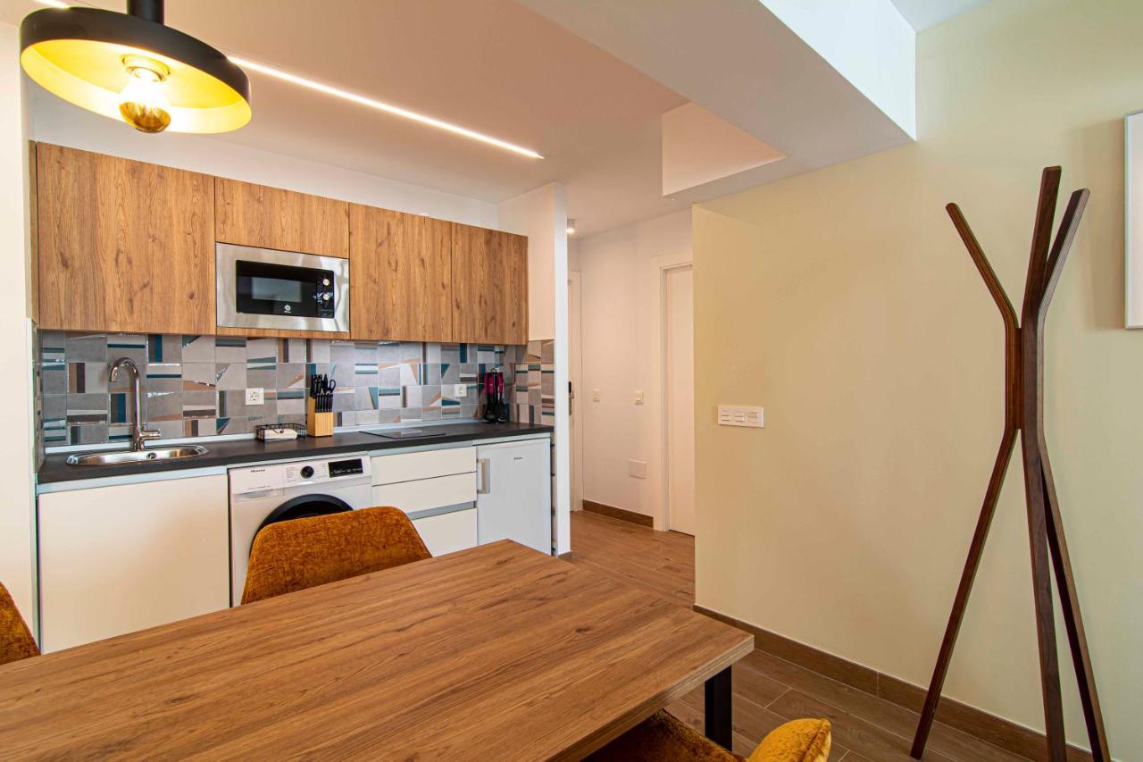 Apartamentos 1 Abril Malaga Ngoại thất bức ảnh