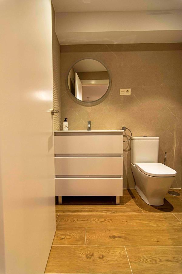 Apartamentos 1 Abril Malaga Ngoại thất bức ảnh