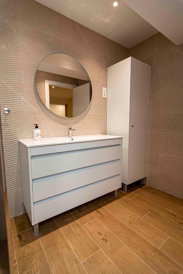 Apartamentos 1 Abril Malaga Ngoại thất bức ảnh